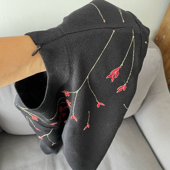 St John pullover sweater dragonfly top. New with tags - Picture 5 of 6